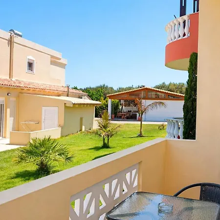 Апартаменты Verano Oasis Apartment_near The Sea-free Parking